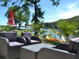 Camping les Cantarelles, hotel with parking in Alrance