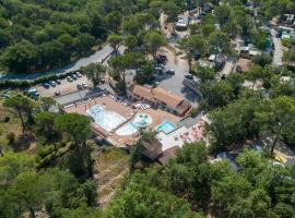 Camping Lou Cantaire, kolmetärnihotell sihtkohas Fayence