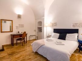 Marina Apulia Living Rooms, hotel in Castellana Grotte
