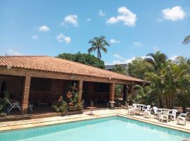 Casa Excepcional em Jaconé com Ar e Piscina, hotel in Saquarema