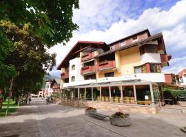 Residence Bacher: Valdaora şehrinde bir apart otel