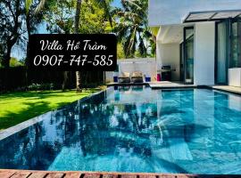 Biệt thự 5PN Resort Sanctuary HỒ TRÀM ll Bãi biển riêng ll hồ bơi BBQ, hotel v destinaci Xuyên Mộc