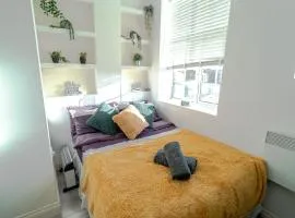 hendon Central 2 bed room 20 minutes to central London