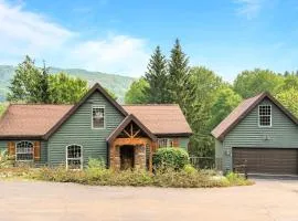 Gorgeous 5 Bdr with Hot Tub - Walk to Holi-Mont!