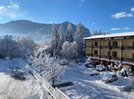Hôtel Lacour, hotel in Eygliers