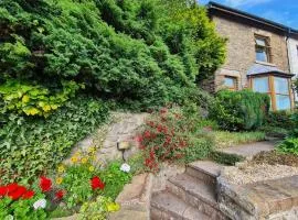 Characterful Garden Cottage Central Buxton