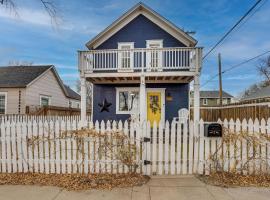 Colorado Springs Home Balcony with Mountain Views!、コロラドスプリングスのホテル