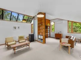 Treetop Sanctuary - Titirangi Holiday Home