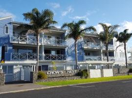 Crow's Nest Apartments, hótel í Whitianga