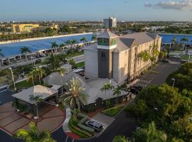 La Quinta by Wyndham Miami Airport West, отель в Майами