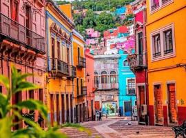 Hotel Casa Posos, capsule hotel in Guanajuato