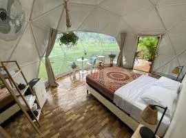 La Comarca River Glamping Dome near Manuel Antonio