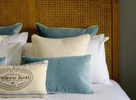 Bluestone Cottage - Character & Class