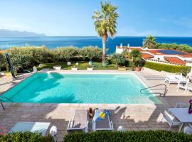 Villa vista mare e piscina privata ad Alcamo, Hotel in Alcamo