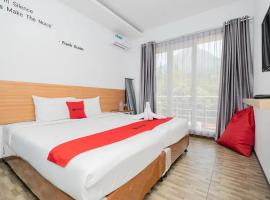 RedDoorz near Jawa Timur Park 2, hotel di Malang
