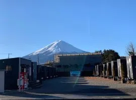 Mt Fuji Glamping VILLA Kawaguchiko