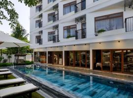 HA Hotel Apartments Ocean Front, hotel in: Cua Dai, Hội An