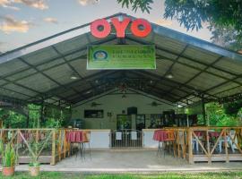 OYO 90037 The 7 Lodge Tambunan, hotel berdekatan Centre Point Sabah, Tambunan