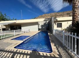 casa con vistas en Agost, hotel i Agost