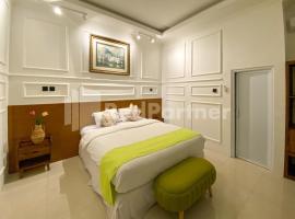 CBG INN RedPartner near Stasiun Solo Balapan, hotel v destinaci Kadiporo