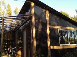 Cabaña en el bosque de Chiloé, casa vacacional en Quemchi