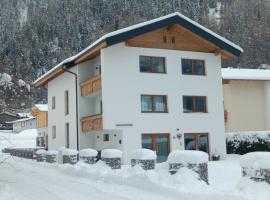 Ferienhaus Haueis, hotel in Tumpen