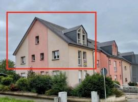 Wonderful Duplex in Luxembourg, Hotel in Petingen