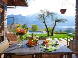 Villa Vittoria with private heated pool & shared sauna - Bellagio Village Residence