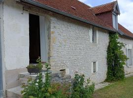 Charmante petite maison 2 personnes, pensionat i Chambourg-sur-Indre