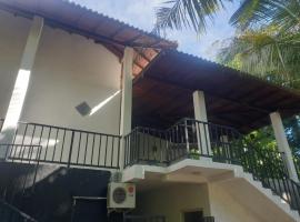 Nature geusthous, guest house in Midigama