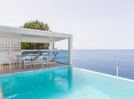 4 bedrooms villa with sea view private pool and jacuzzi at El Toro