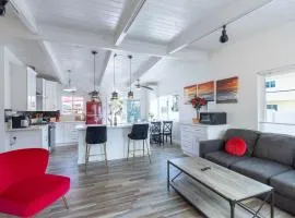 Bright Ocean View Escape Unit #1