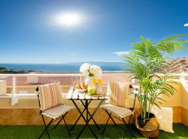 Sunshine Luxury Vacation House, beach hotel in Puerto de Santiago