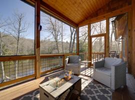 Spacious Glenville Home with Fire Pit and Lake Access, hotel Glenville-ben
