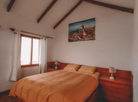 Isla de Sol에 위치한 호텔 Ecolodge Santo Campo