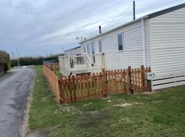 2 Brightholme 6 Berth Enclosed Garden, tjaldstæði í Brean