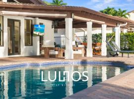 Lakeside Oasis Pool Sauna and Golf in Miami L40, hotel in Hialeah