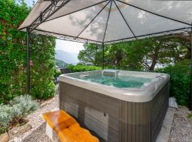 Apartments Olive sea view, hotelli kohteessa Mimice