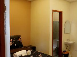 GUEST HOTEL, Hotel in Cadlan