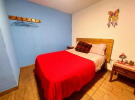 Habitación con baño privado acceso a cocina y terraza en Miraflores, hotel v destinaci Lima