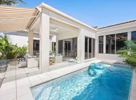 Noosa Springs Golf Luxury Retreat