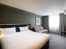 Royal National Hotel, hotel in Central London, London