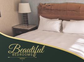 Lollykayeazy Global Hotel, hotel v destinaci Simawa