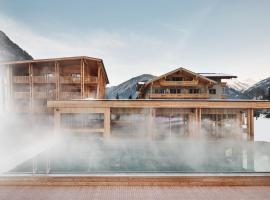 Gut Stiluppe - Good Life Hotel, Hotel mit Pools in Mayrhofen