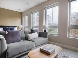 Kendall Square studio w gym wd rooftop BOS-918