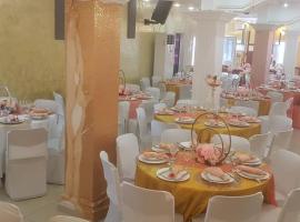 hôtel joie, hotel v destinaci Douala