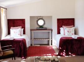 Ibis Cottage, farm stay in Nottingham Road
