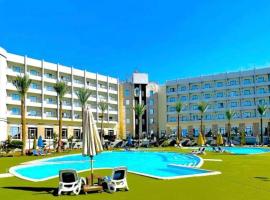 Jewel Sport City and Aqua Park, hotel Kairóban