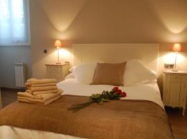 Montseny Suites & Apartments
