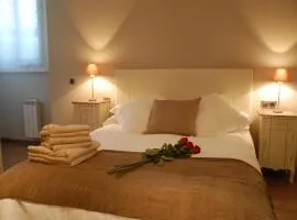 Montseny Suites & Apartments